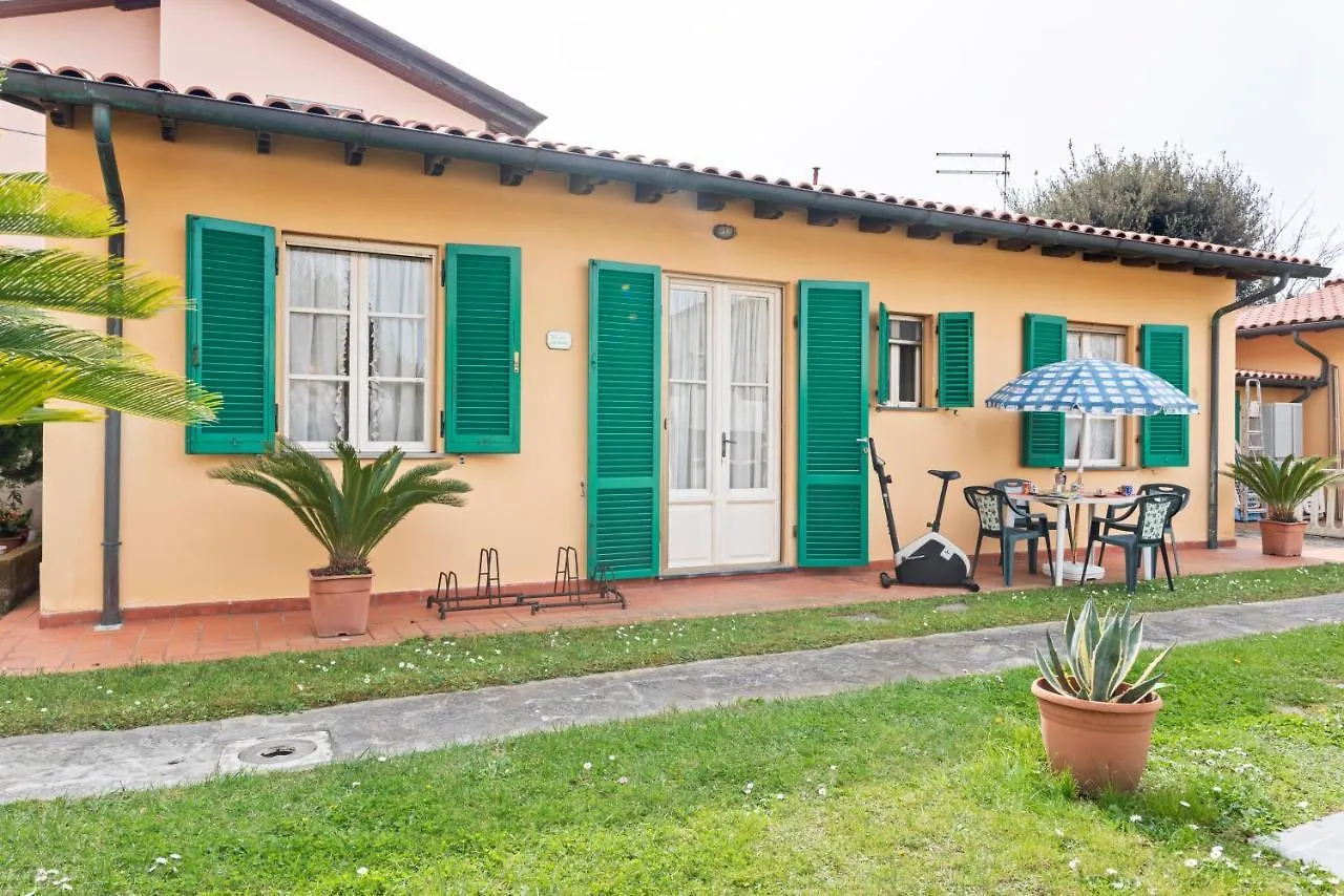 Bud Spencer'S Garden House Apartment Marina Di Pisa