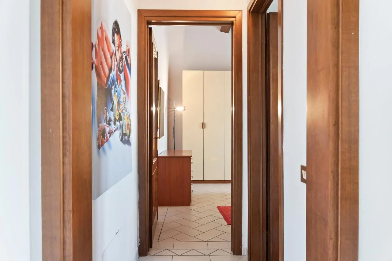 Bud Spencer'S Garden House Apartment Marina Di Pisa Italy